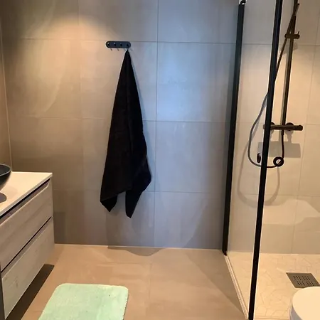 Lofoten Suiteapartments سفولفير