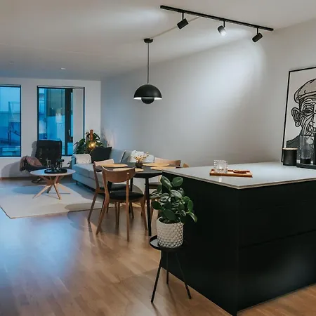 Lofoten Suiteapartments شقة