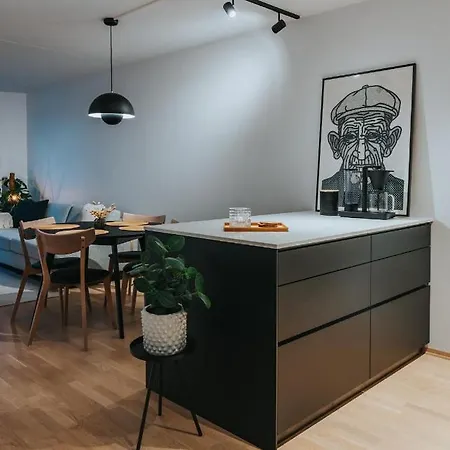 Lofoten Suiteapartments شقة سفولفير