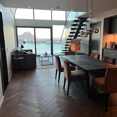 公寓 Lofoten Suiteapartments *